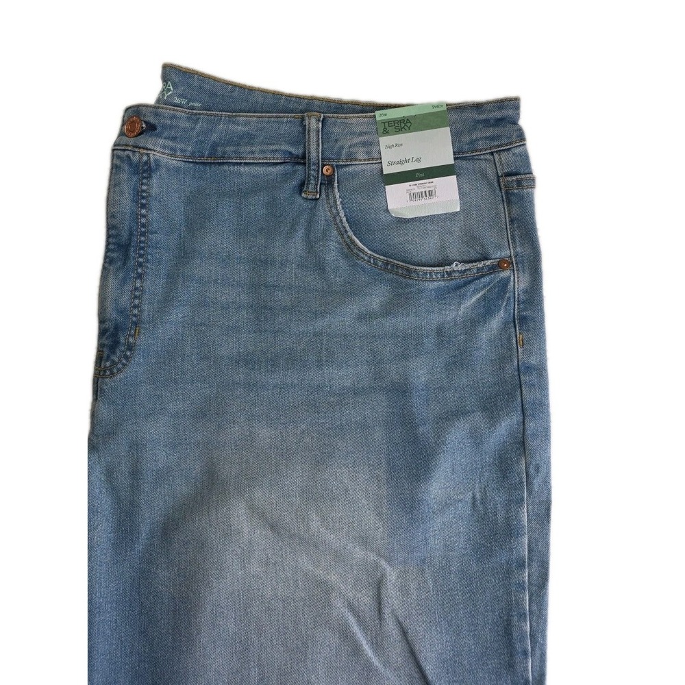 NWT Terra & Sky Women Petite High Rise Straight Leg Jeans Stretch 26W NEW